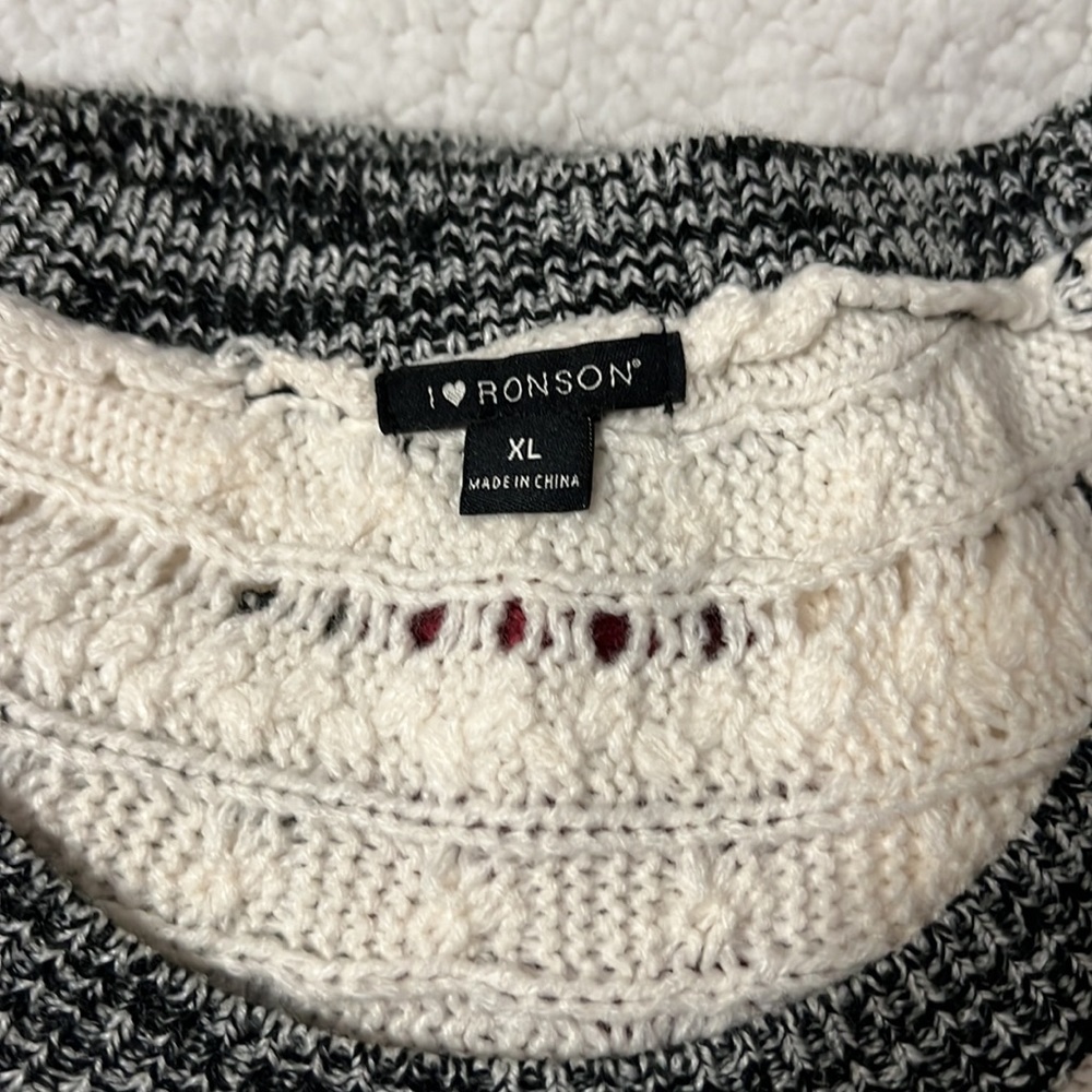 I Heart Ronson sweater - Picture 5 of 5